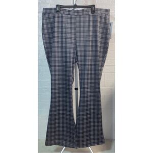 NWT Pull-on Plaid Flares